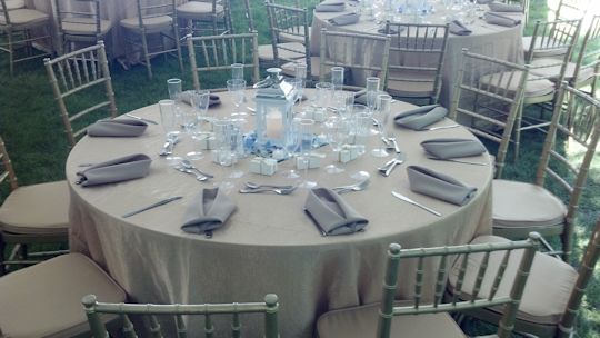 zoomed picture of table top formal seating
